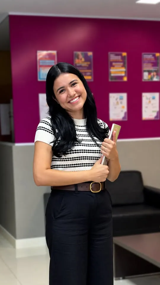 Dá um frio na barriga dar o primeiro passo? Dá. Mas a certeza de olhar para trás e ver o quanto você cresceu compensa cada segundo. 💜