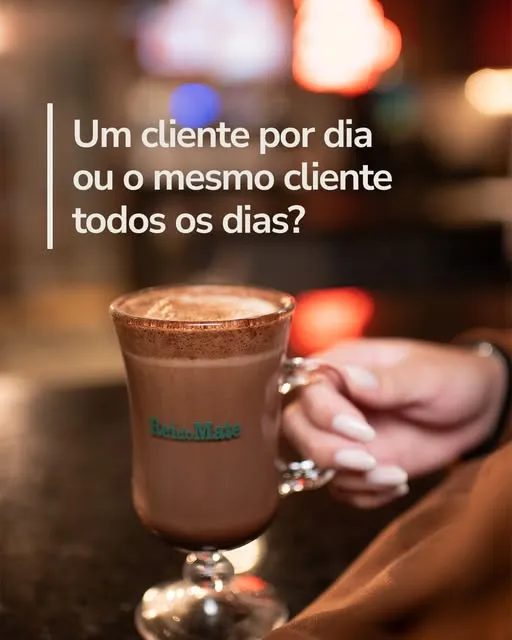 No food service, volume importa. Mas frequência também.