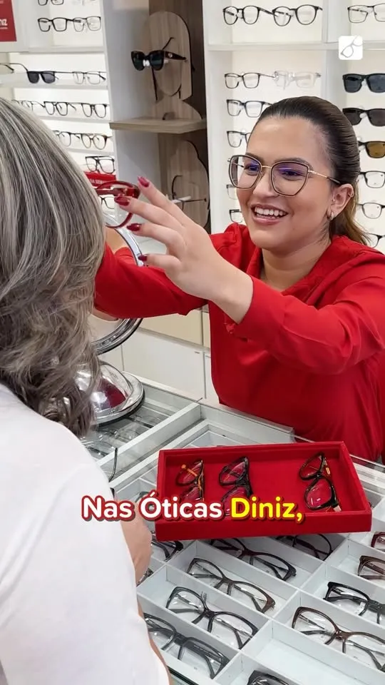 Novembro está chegando com notícia boa aqui nas Óticas Diniz. E nós vamos contar tudo pra você! 😎🔥