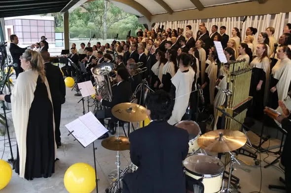 Para a celebração do Culto Mensal de Agradecimento Dedicado à Coluna do Belo