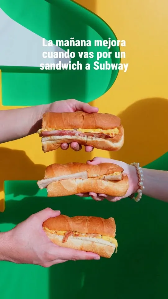 La mañana sabe mejor con un Subway en la mano. 🥪☀️