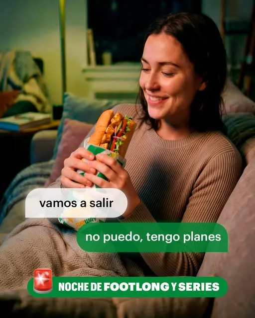 Mejor plan: yo, mi Footlong y la serie que estoy viendo 🌙